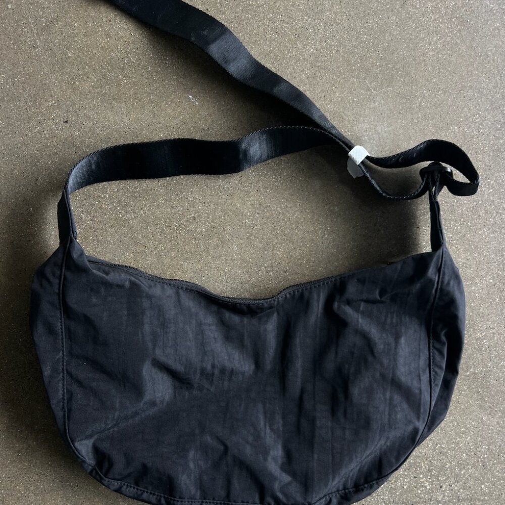 Brand New Black Baggu medium crescent bag